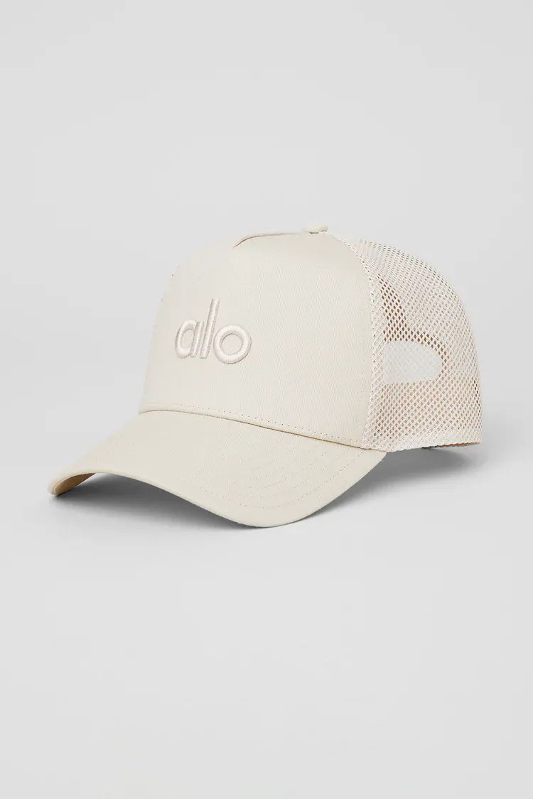 Boné District Trucker